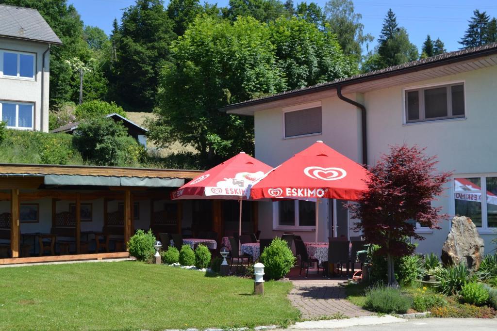 Pension Karawankenblick Moosburg Buitenkant foto
